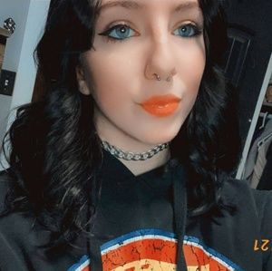 Meet your Posher, Karly